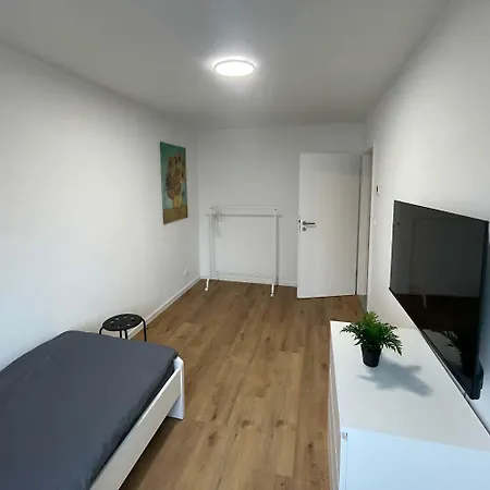 아파트 With Balcony In 바트빌벨